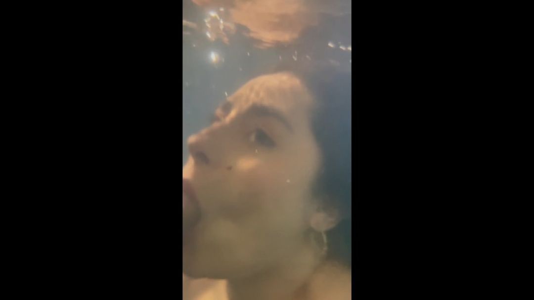 Underwater blowjob with a lot cum