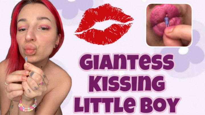 GIANTESS KISSING LITTLE BOY