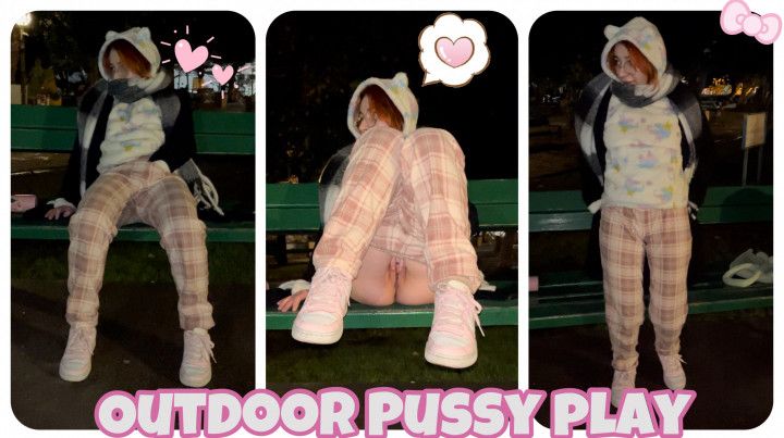 REDHEAD BABYGIRL OUTDOOR PUSSY PLAY