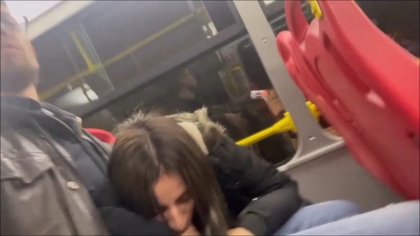 Sucking him cock on the bus