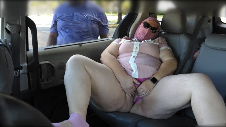 Fat ass bbw ssbbw public masturbation in car and got caught