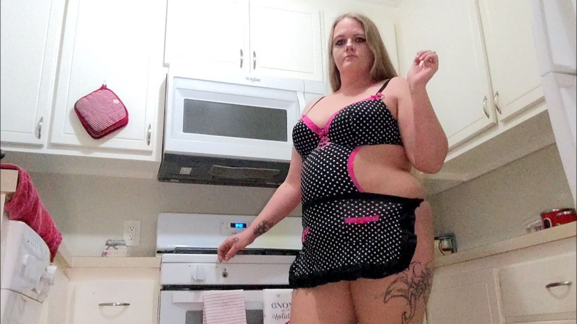 Dirty BBW maid gets creampied in the kitchen