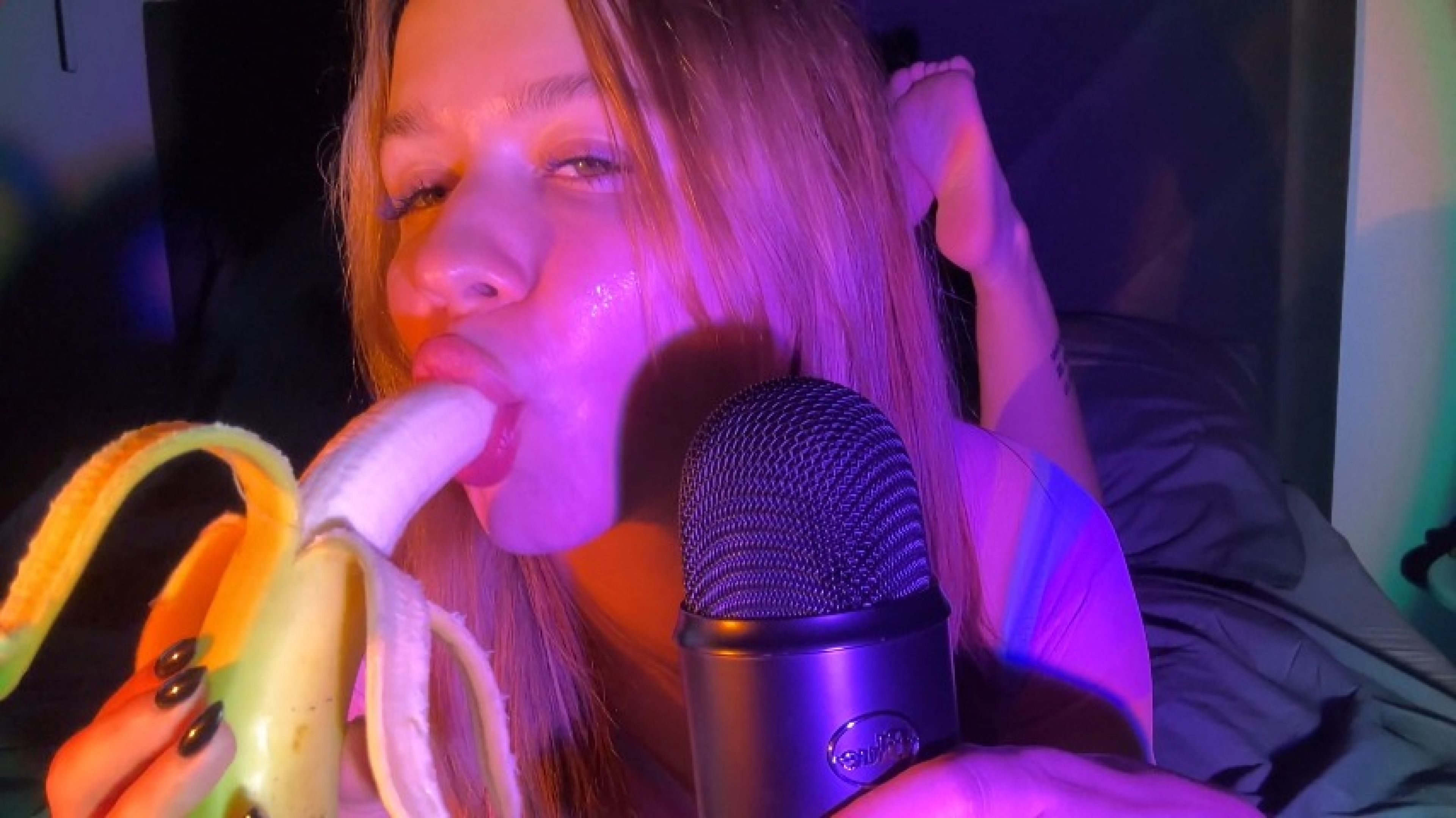 Banana blowjob