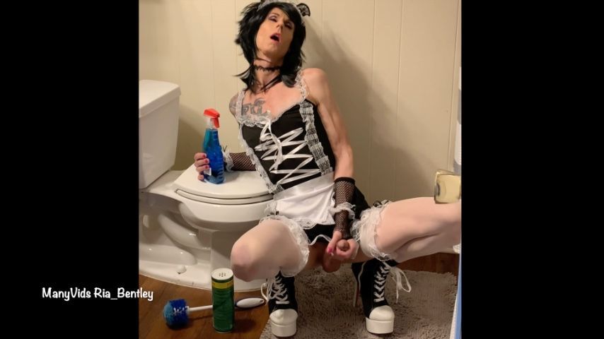 Sissy French Maid Shows It All