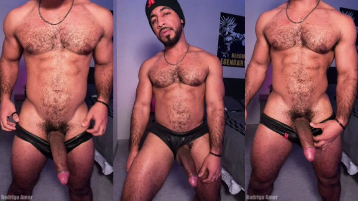 Kinky Guy in Kinky Gear