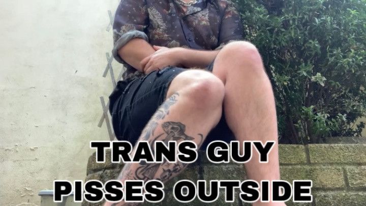 TRANS GUY PISSES OUTSIDE