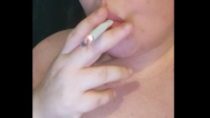 Talking, smoking Nerdy BBW needs ashtray