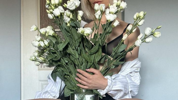 Your white roses and my juicy pussy