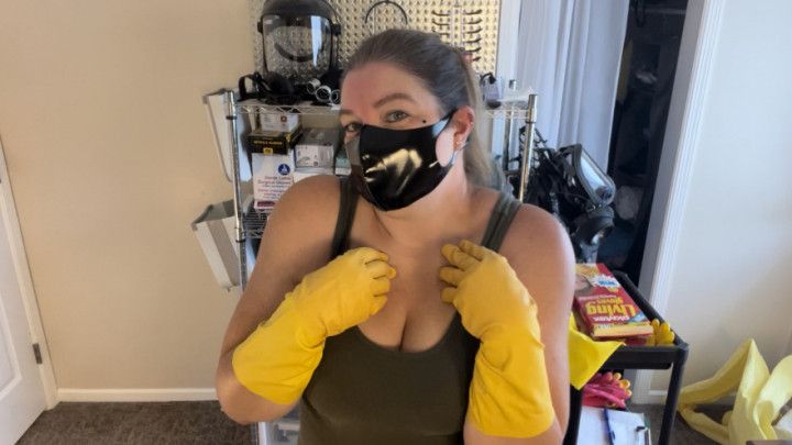 MILFy Housewife Reviews Household Rubber Gloves