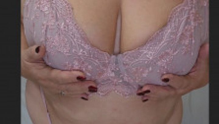 Fat Mature Mom in pink bra and panty squirts with dildo