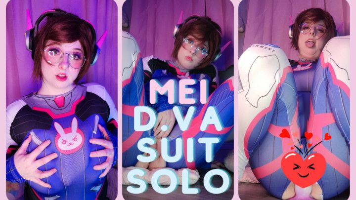 Mei Fucks Herself in D.va's Suit! | Dildo + Tentacle Dildo