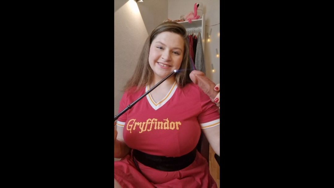 Gryffindor. Hogwards. Nude teaser. Striptease, wall blowjob