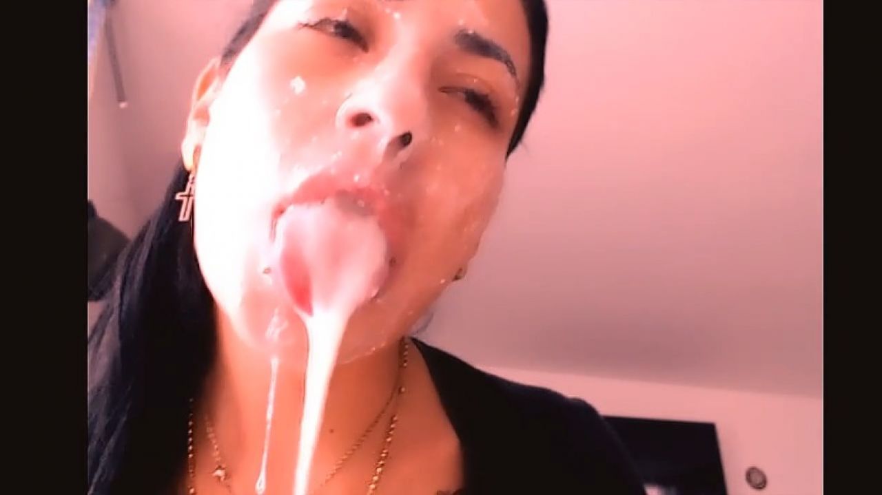 Mouth-Fucking and Saliva Bukkake Sensation