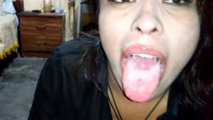 BLOWJOB CUM SWALLOW - Sucking My Cum Into Her Mouth