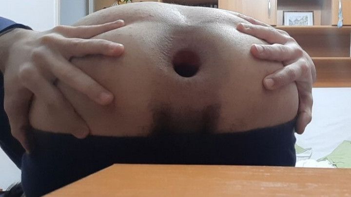 Amateur playing with asshole gape/fisting /toy