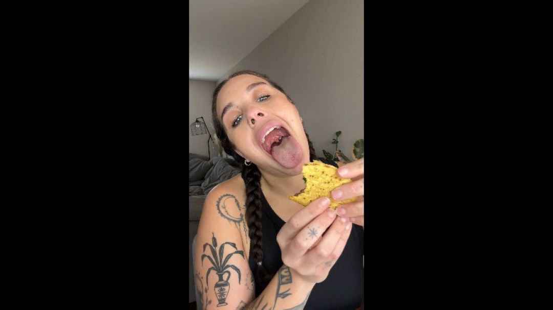 VORE POV - Unaware Giantess Eats Delicious Hard Tacos