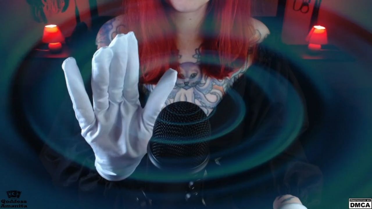 White Glove Waves: ASMR Mesmerization Through Gentle Movemen