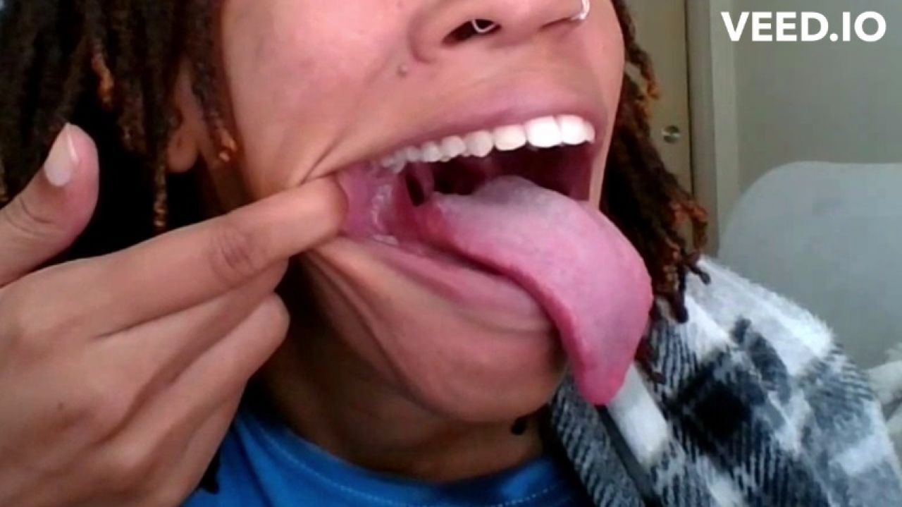 ENTER HERE - GIANTESS MOUTH