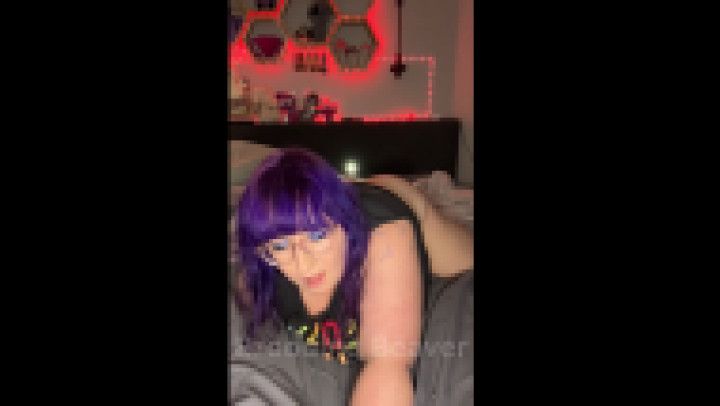 Bbw grinds on her wand, cum countdown and cums twice