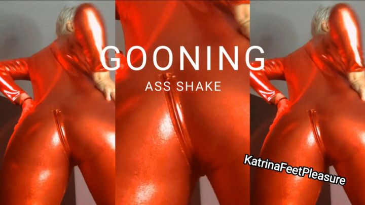 GOONING ass shaking