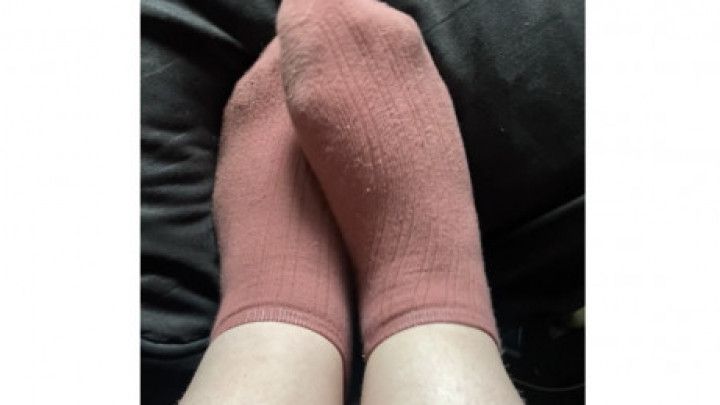 Bbw sock and feet rubbing