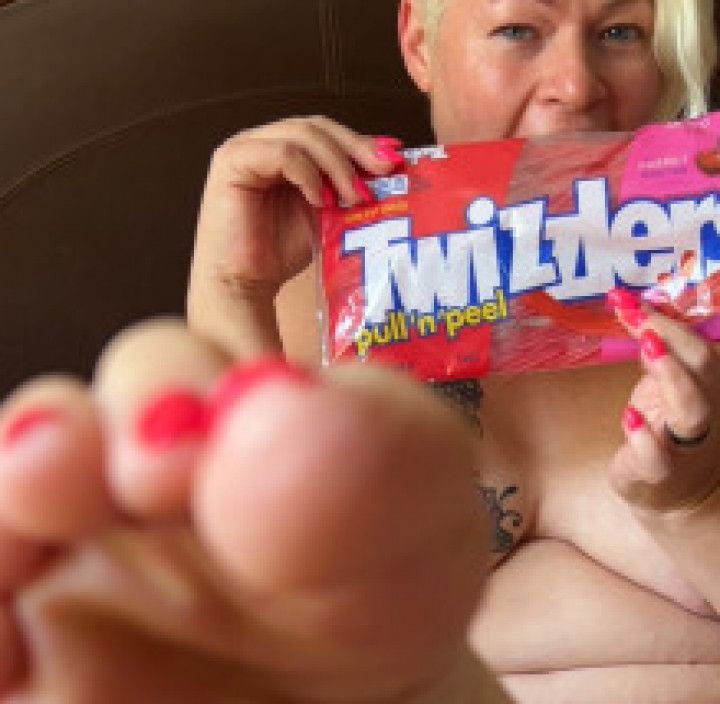 Twizzler toes