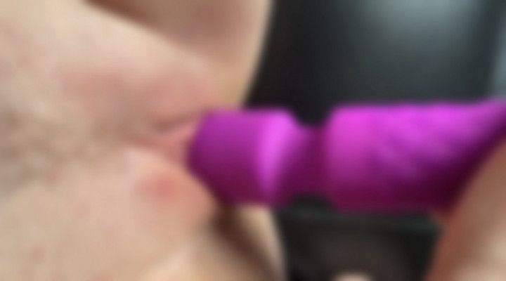 FINGERING AND PLAYING WITH MY VIBRATOR