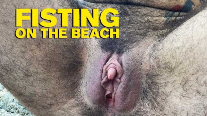 FTM gets fisting on the beach