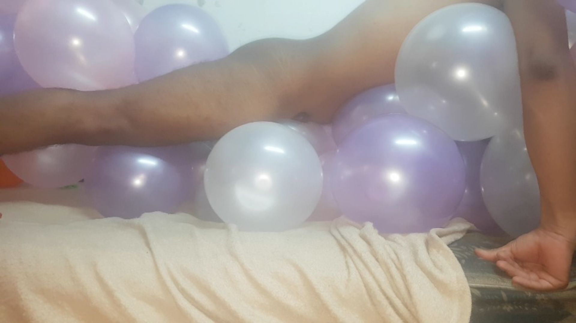 Ride and cum columm balloons