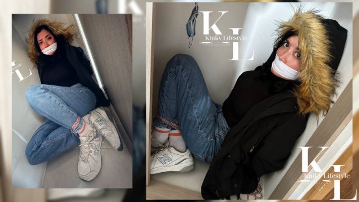 Simona in the Closet: Sneakers, Fur Hoodie &amp; OTM