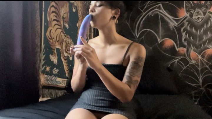 Goth girl ass to mouth anal with toys