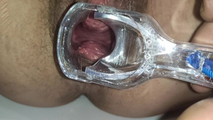 Masturbation, pee in the pussy