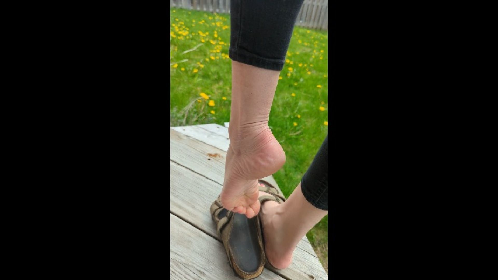 foot tease in worn out birkenstocks