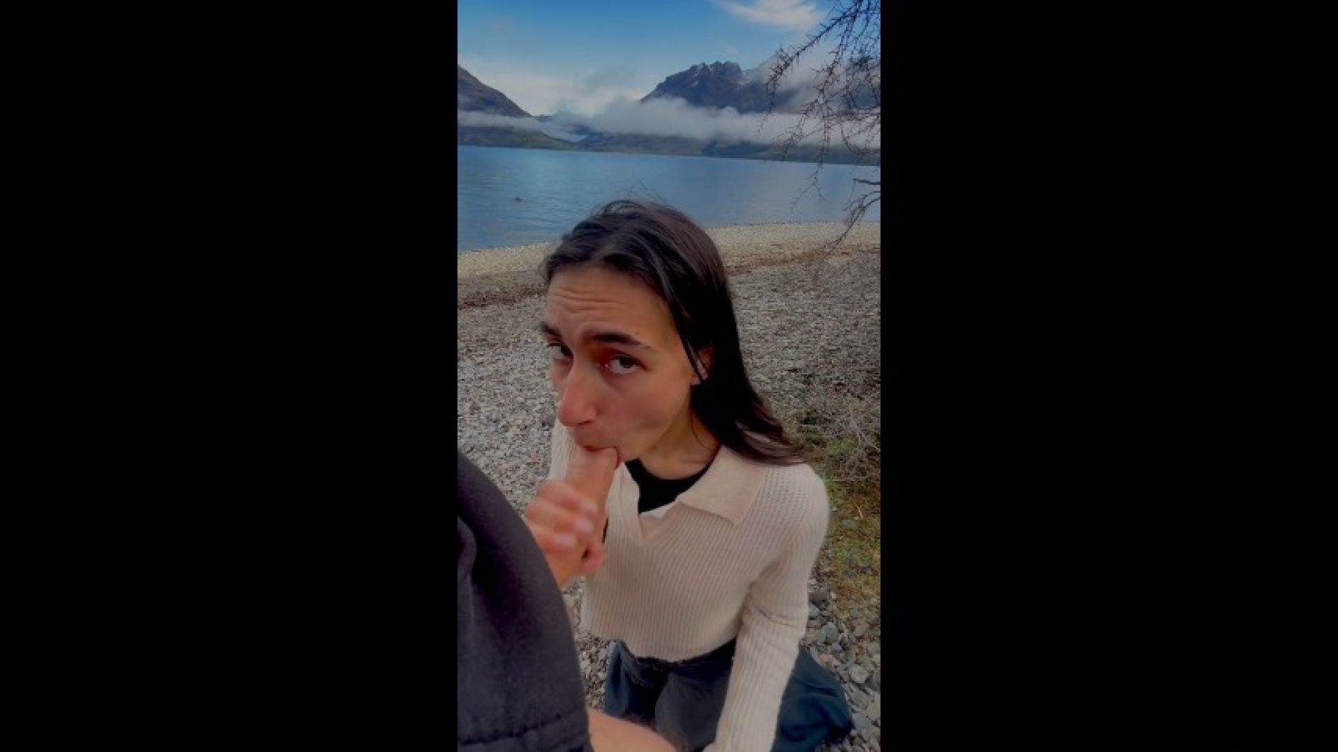 Lakeside Blowjob &amp; Facial