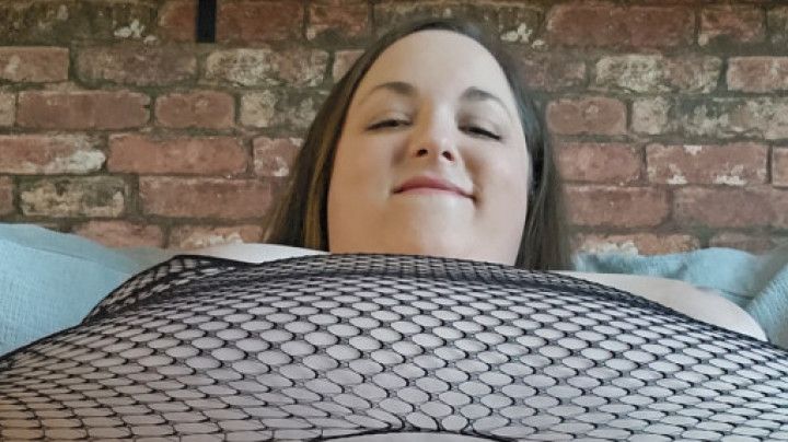 BBW in fishnet - Big pussy worship