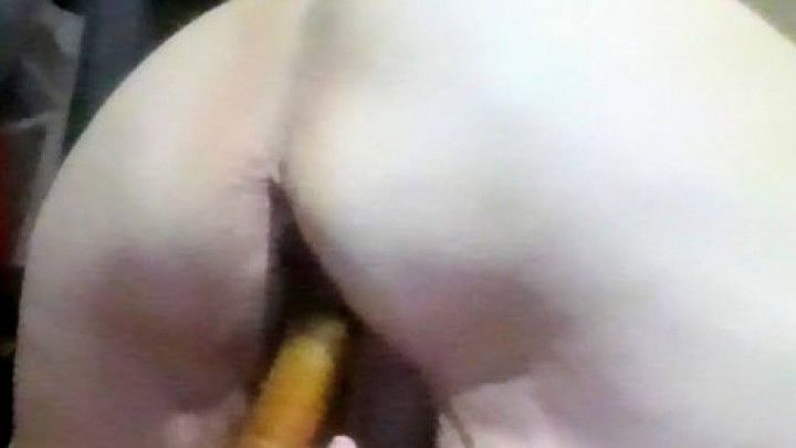 nasty chunky hooker rides that dick shes suck a trick