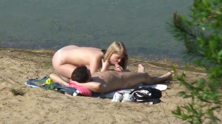 Amateur teen couple spotted fucking on the beach 2/2