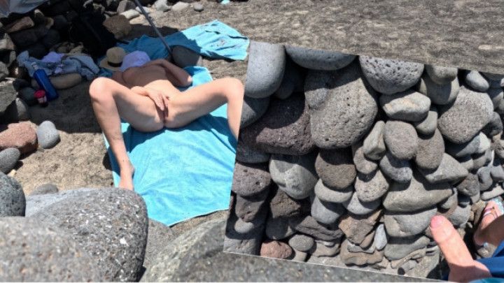 Find a naked girl on public beach and cum