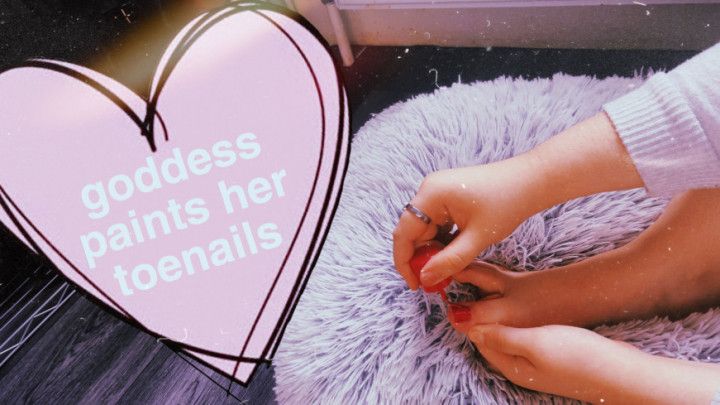 goddess venus paints her toes