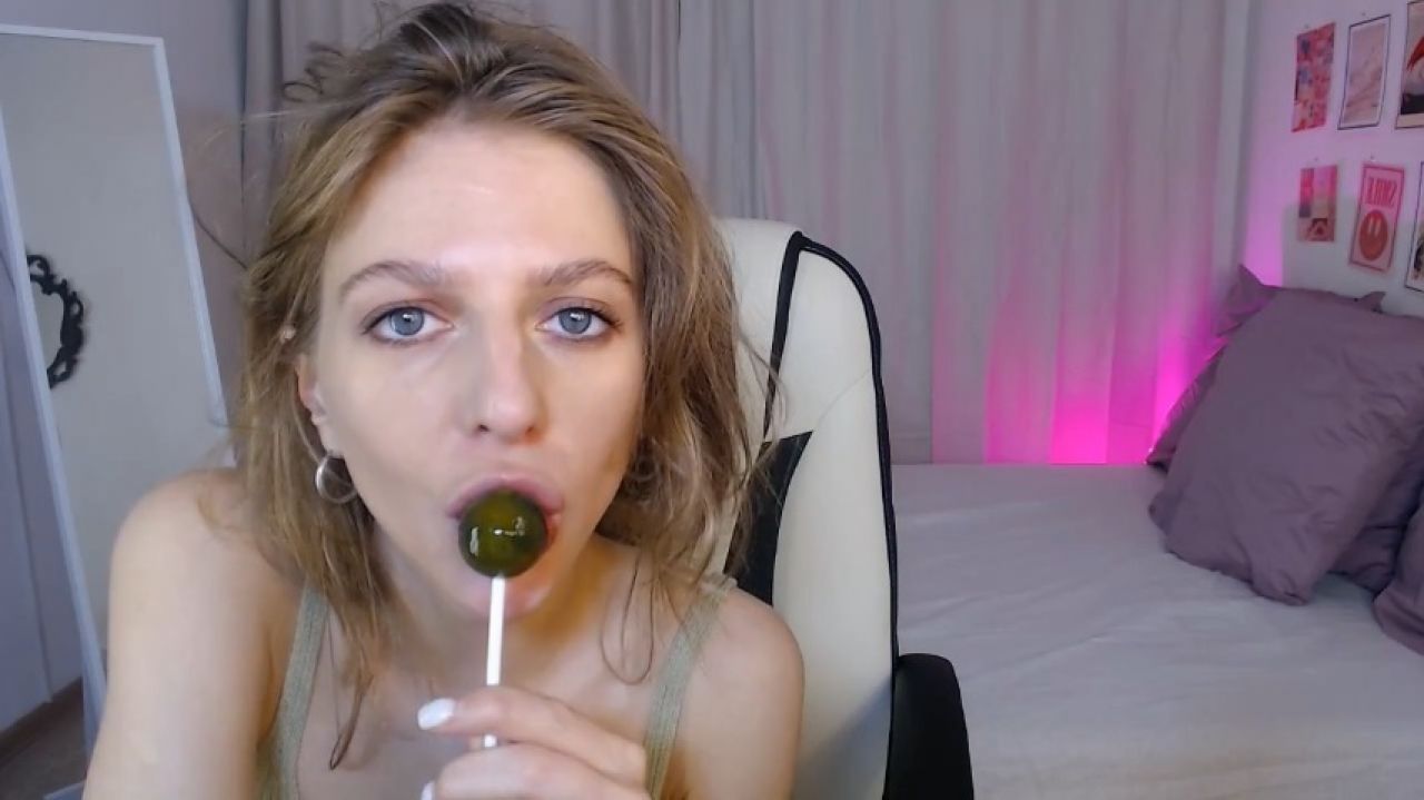 Lollipop Sucking and Licking