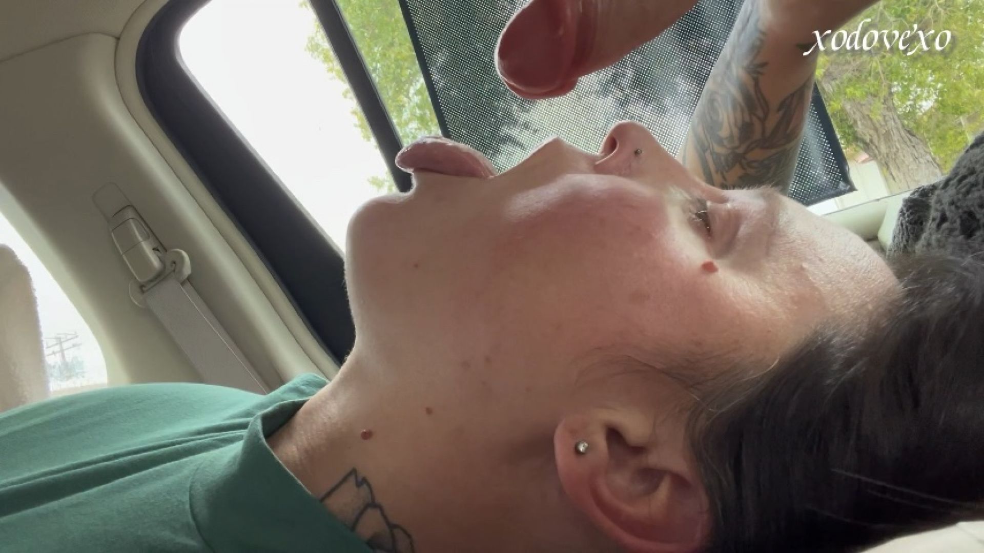 Tattooed Amateur Deep Throats &amp; Gags on Large Dildo