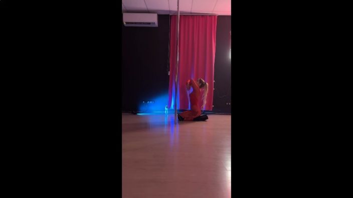 Hot blonde dancing