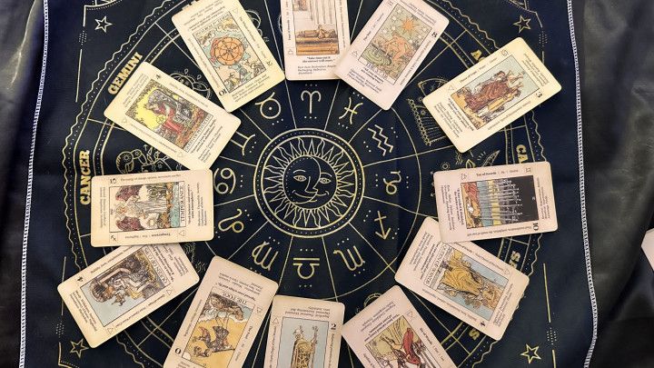 12 sign Tarot Reading