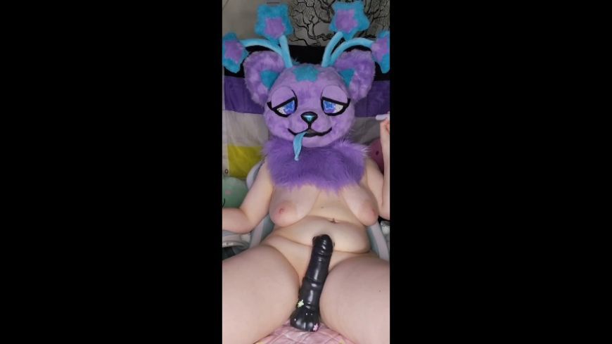 Stoner Furry Rides a Huge Black Dildo