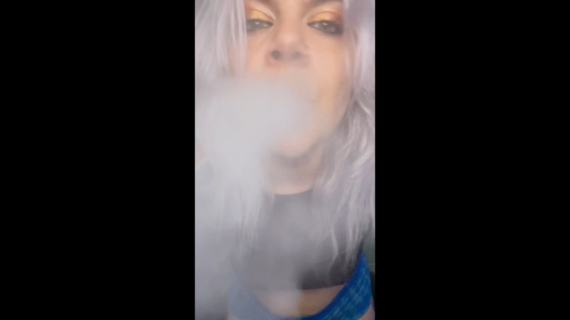 Vape and smoke with me while I blow clouds