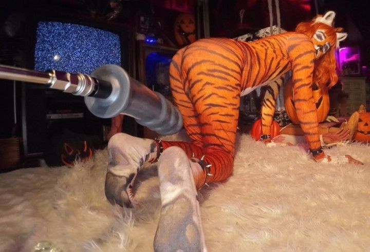 Butt Girl vs Huge Anal Dildos Cosplay Tigra Pt 1