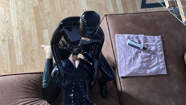 Pegging &amp; Fisting with my latex submissive slut