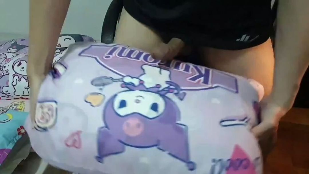 Humping my Kuromi pillow