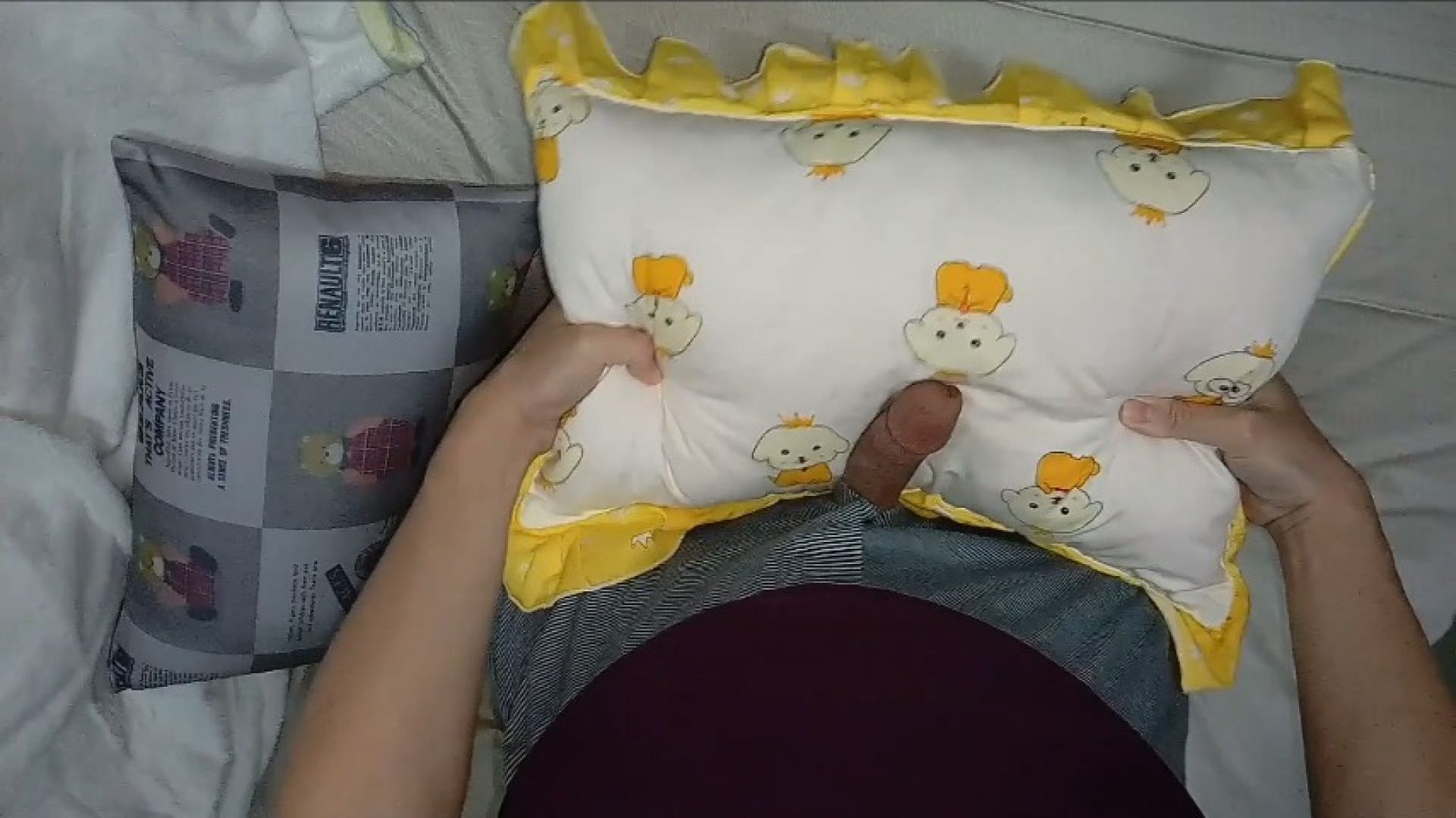 Fck my pillow as pocket pussy and cum