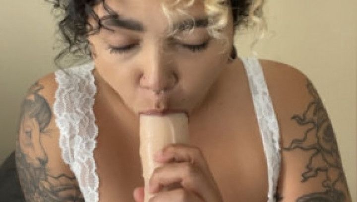 Tight pussy VS 10in dildo